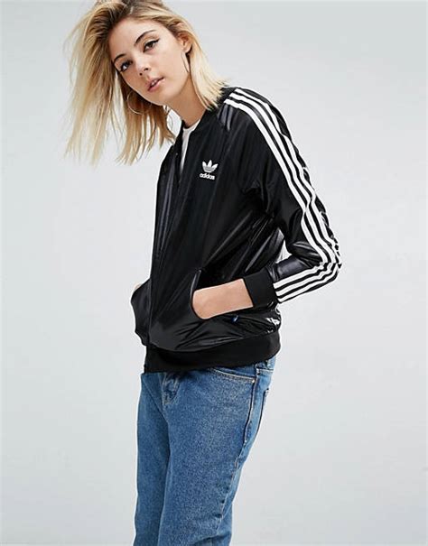 adidas originals schwarze bomberjacke mit drei streifen-design|adidas Originals Kleidung .